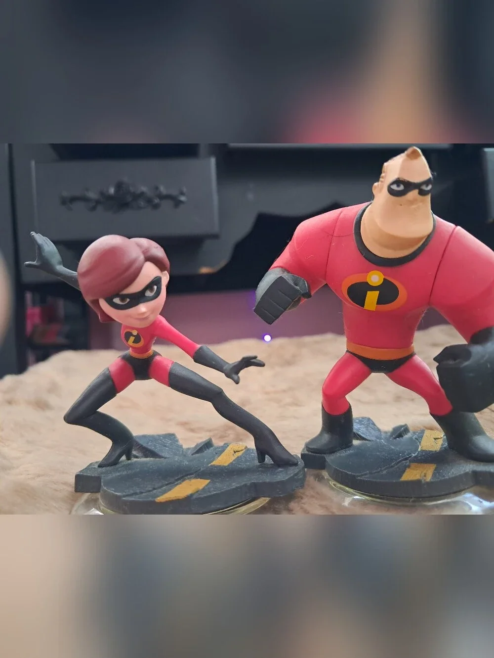 Mr. Incredible & Elastigirl Disney Infinity Playable Character Set
